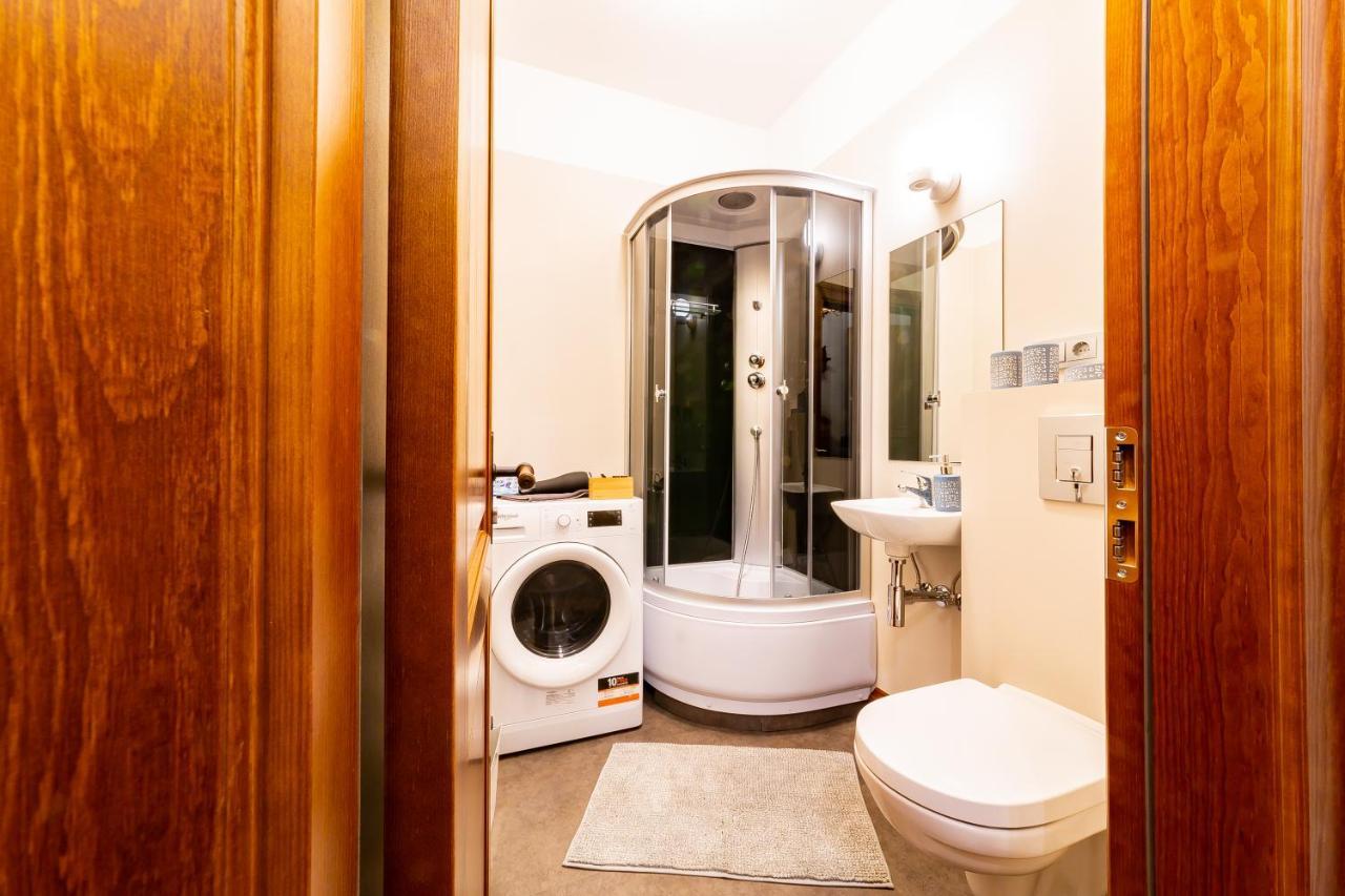Ancient Storie'S Ap 65Sqm Renovated Free Parking Apartment Rīga Exterior foto